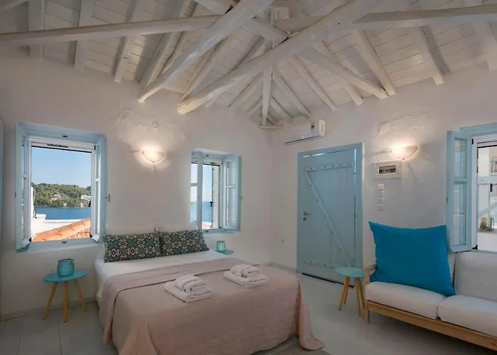 Moonhouse Skiathos